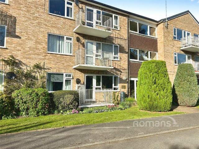 Flat for sale in Maidenhead