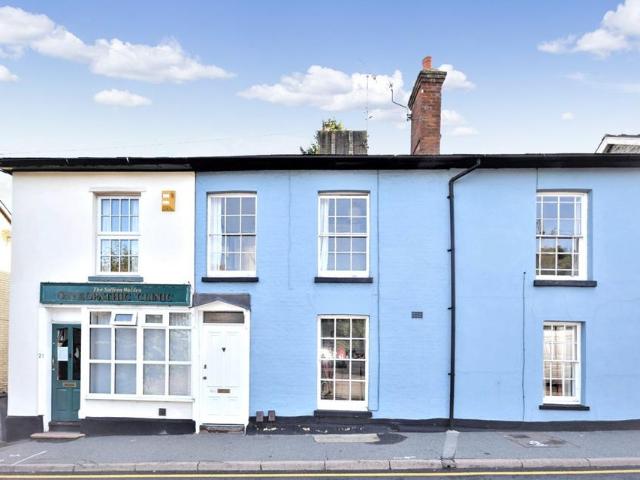 Flat for sale in Pleasant Valley, Duton Hill
