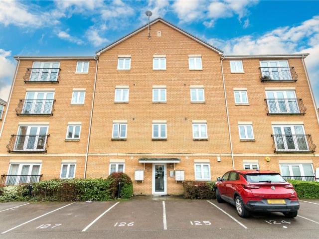 Flat for sale in Wyncliffe Gardens, Falcon Lodge