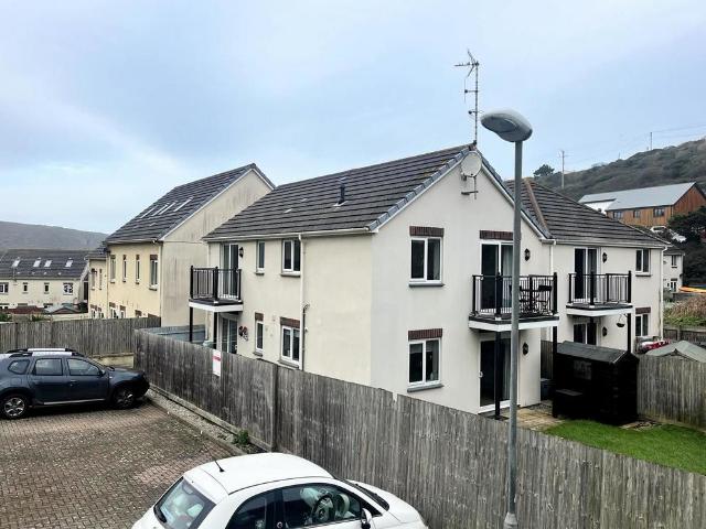 Flat for sale in Porthtowan, Cornwall