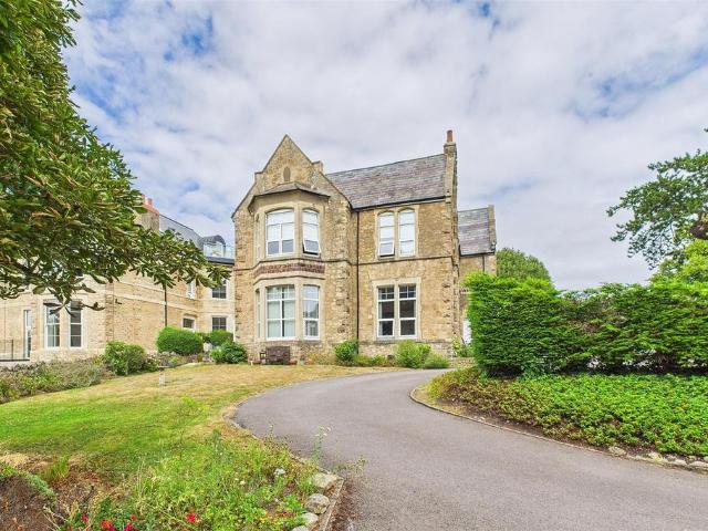 Flat for sale in Clevedon, North Somerset