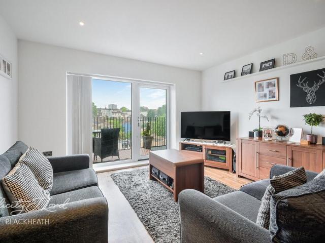 Flat for sale in Isle Of Man