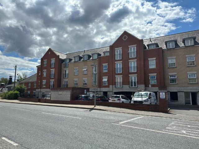Flat for sale in Combs Ford, Bedingfield