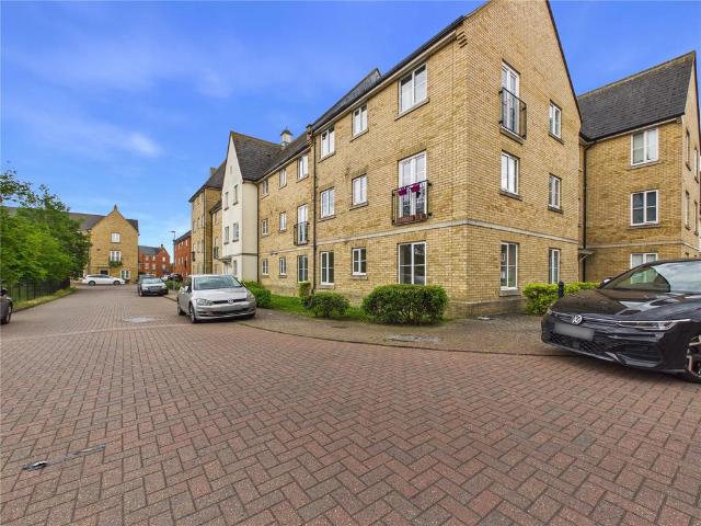 Flat for sale in Mile End, Fordham Heath