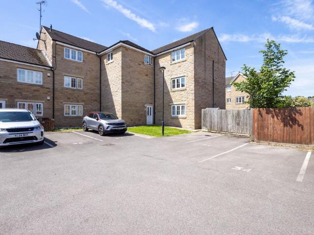 Flat for sale in Firthcliffe, Millbridge