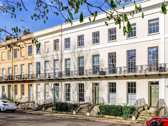 Flat for sale in Montpellier, Golden Valley