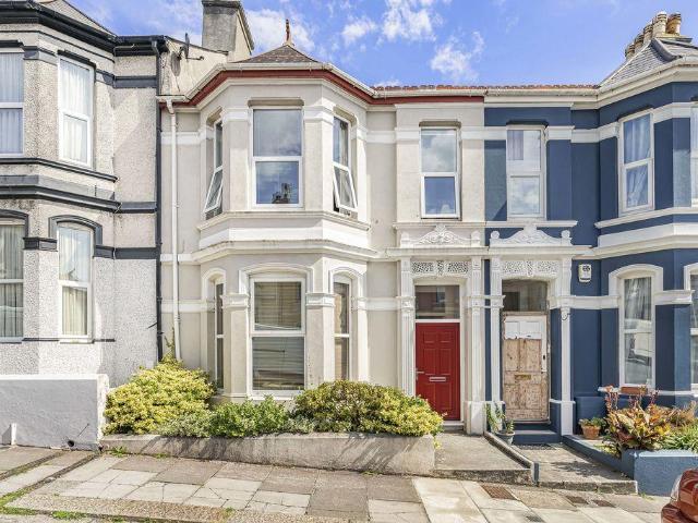 Flat for sale in St.Judes, Mount Wise
