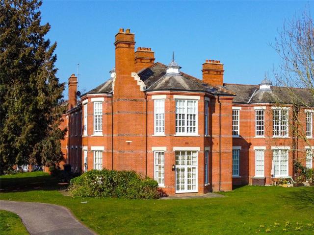 Flat for sale in Frogmore, Five Acres