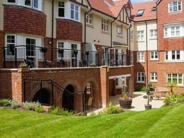 Flat for sale in Cross In Hand, East Sussex