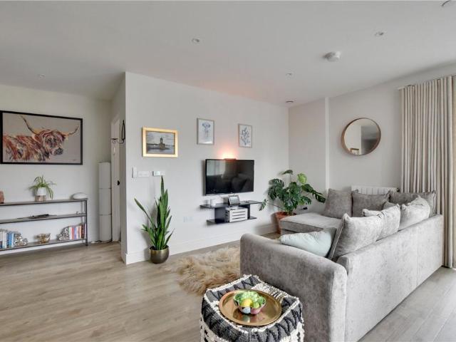 Flat for sale in Kidbrooke, Greater London