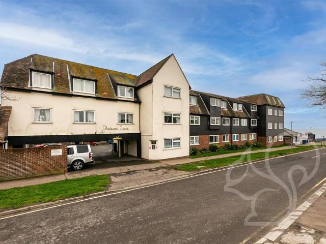 Flat for sale in Fordham Heath, Essex