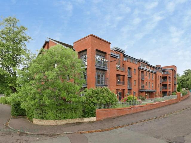 Flat for sale in Shawmoss, Glasgow