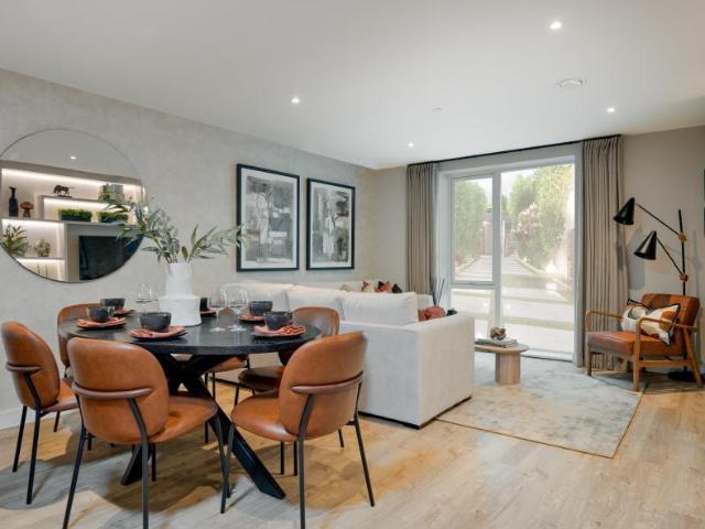 Flat for sale in Feckenham, City Of Bristol