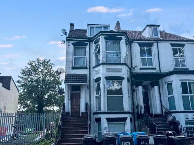 Flat for sale in Dairycoates, Hull
