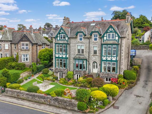 Flat for sale in Arnside