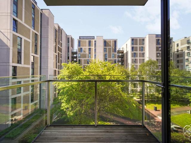 Flat for sale in Stratford Marsh, Greater London