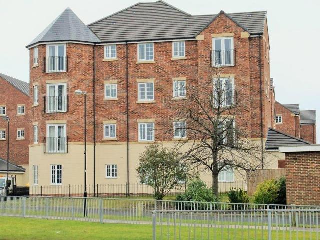 Flat for sale in High Field, York