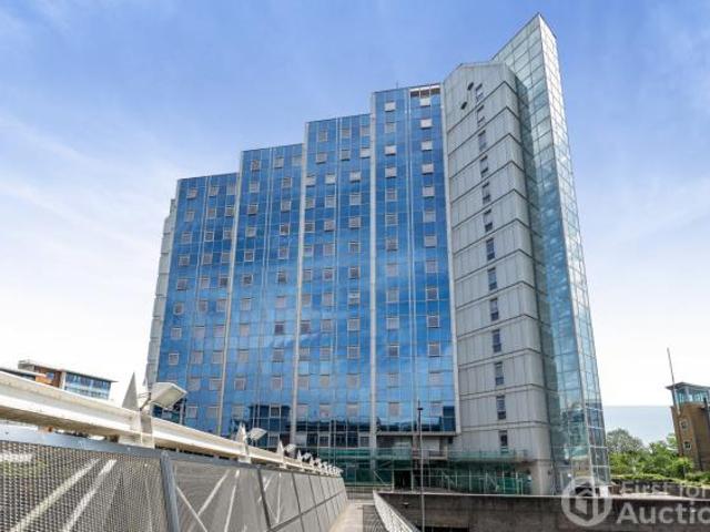 Flat for sale in Riverdene, Priest Down