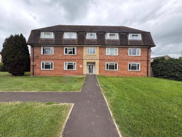 Flat for sale in Wells, Somerset
