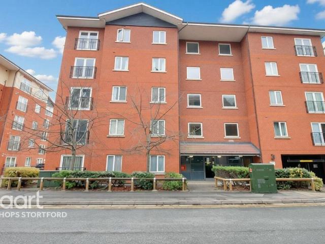 Flat for sale in Hockerill, Colliers End