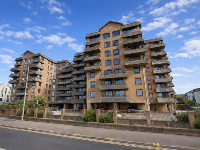Flat for sale in Weston-super-mare, North Somerset