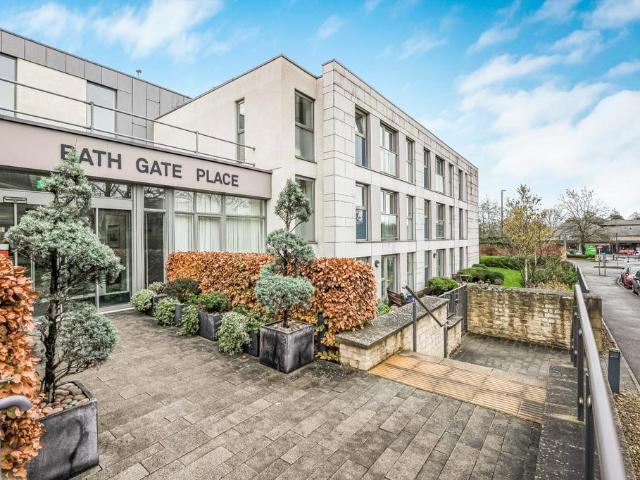 Flat for sale in Chesterton, Fossebridge