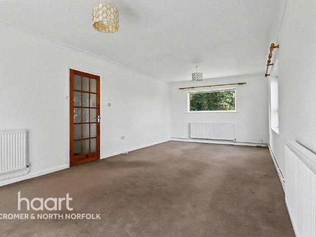 Flat for sale in Comers, Norfolk