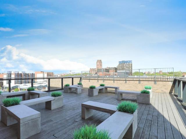 Flat for sale in Baltic Triangle, Calderstones
