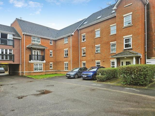 Flat for sale in Glynde, West Sussex