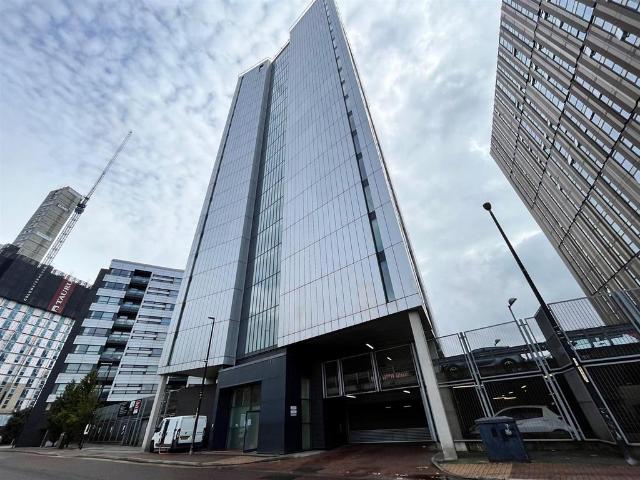 Flat for sale in Salford, Greater Manchester