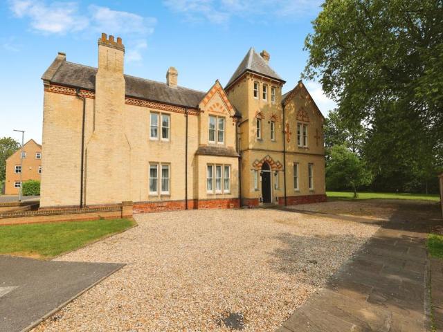 Flat for sale in Lincoln, Sturton by Stow CP