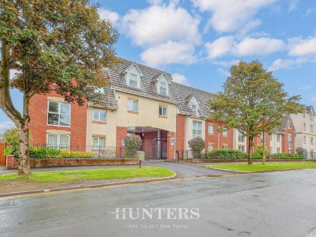 Flat for sale in Burnedge, Greater Manchester