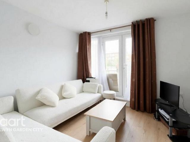 Flat for sale in Hatfield Business Park, Welwyn Hatfield