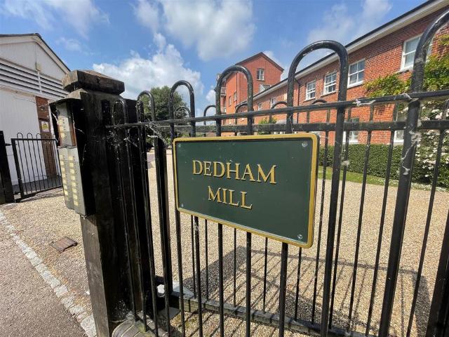 Flat for sale in Dedham, Colchester