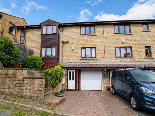 Flat for sale in Lydgate, Todmorden