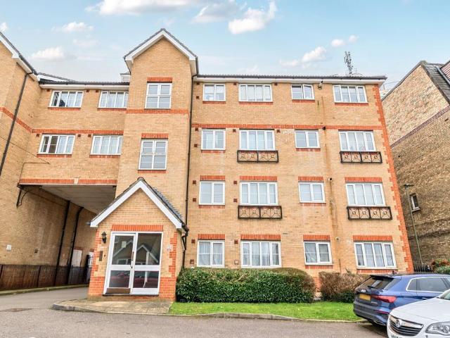 Flat for sale in New Barnet, Isle Of Man