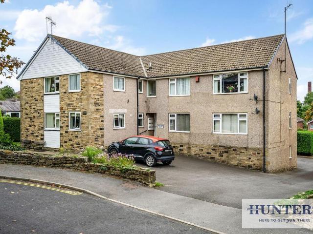 Flat for sale in Little London, Leeds
