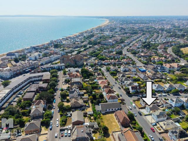 Flat for sale in Wick, Bournemouth