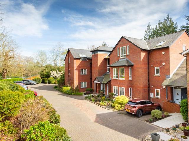 Flat for sale in Cabus, Lancashire