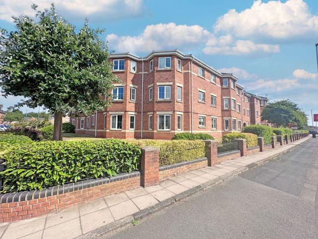Flat for sale in Horseley Heath, Wednesbury