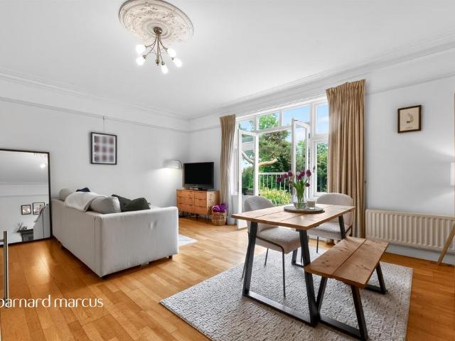 Flat for sale in Surbiton, Isle Of Man