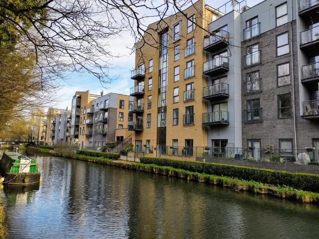 Flat for sale in Pouchen End, Hertfordshire