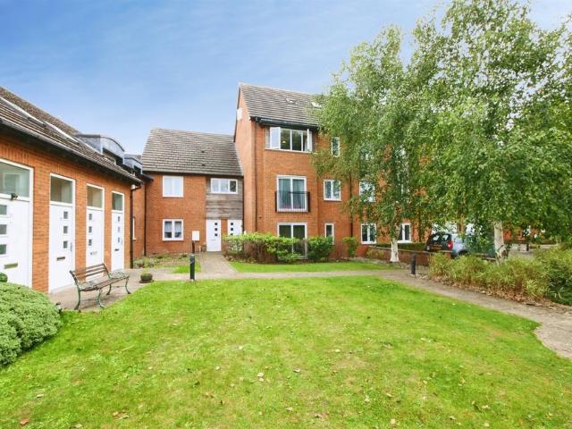 Flat for sale in Clifton, York