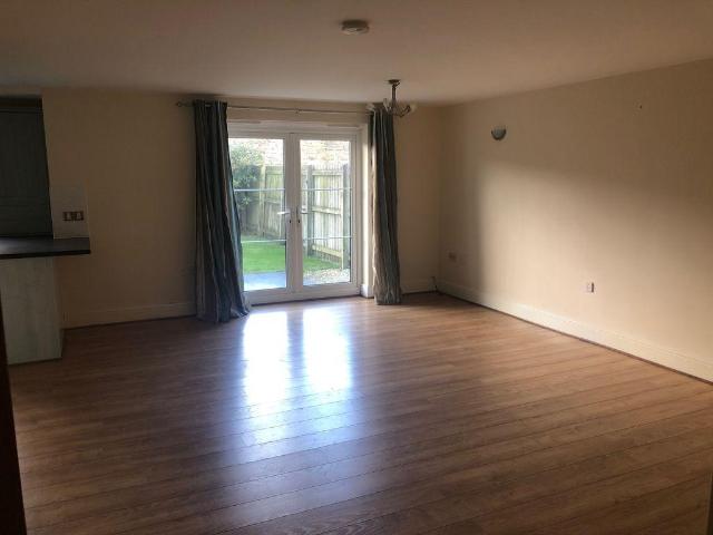 Flat for sale in Paradise, Lancashire