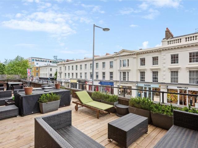 Flat for sale in Chelsea, Greater London