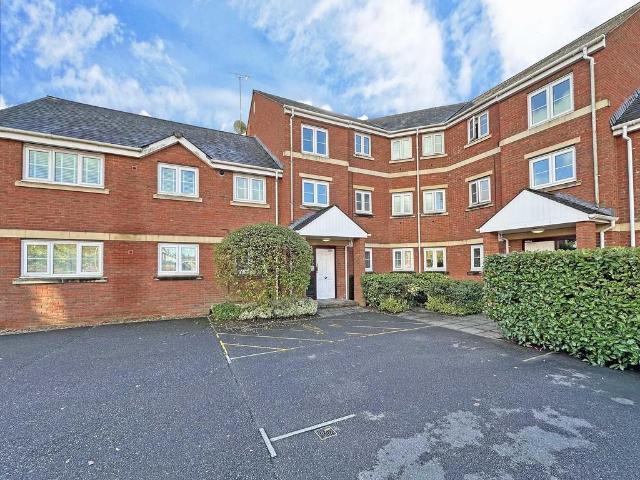 Flat for sale in Newcourt, Watergate
