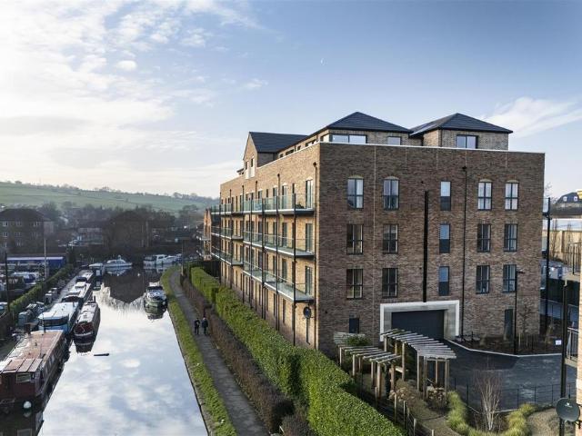 Flat for sale in Lower Hopton, Mirfield
