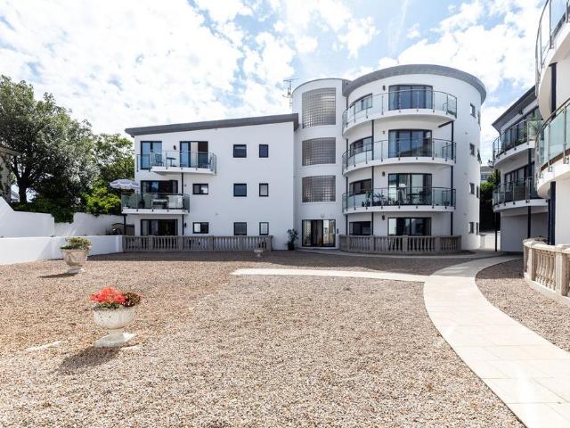 Flat for sale in St Helier, Greater London