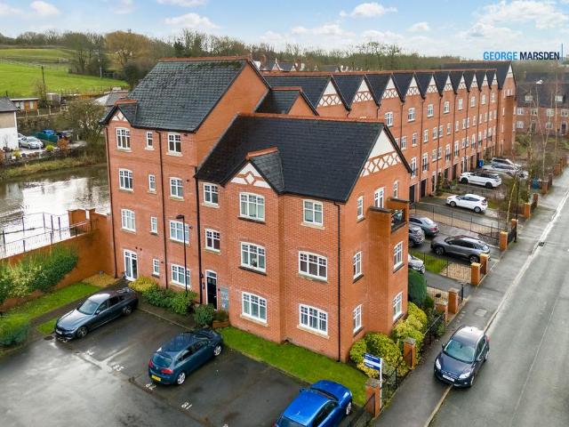 Flat for sale in Wigan, Isle Of Man