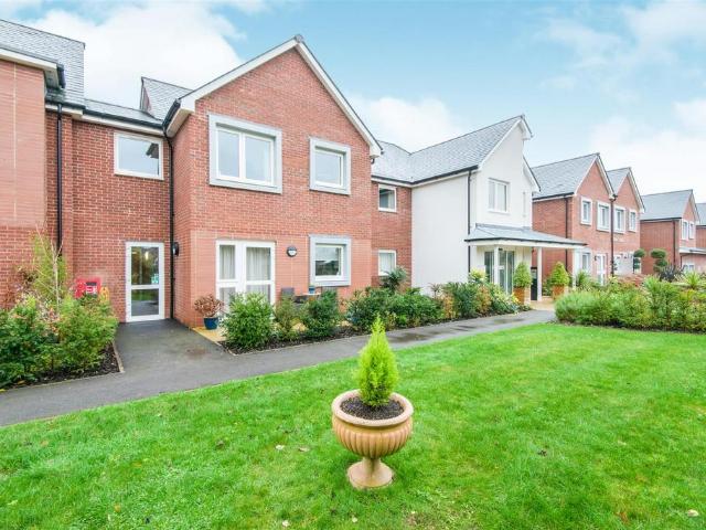 Flat for sale in Barton Stacey, Hampshire